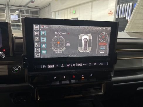 Used 2024 GMC Hummer EV 3X w/ LPO, Sport Package image 14