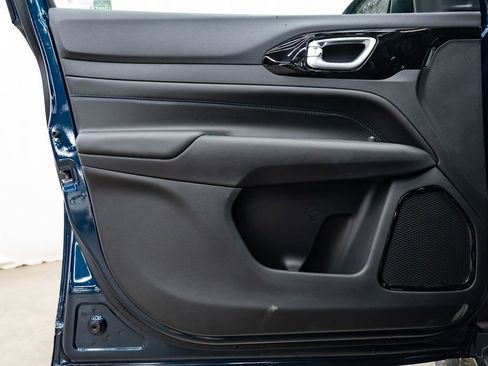 New 2026 Jeep Compass Limited image 22