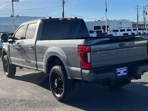 Used 2022 Ford F350 Lariat w/ Black Appearance Package image 8