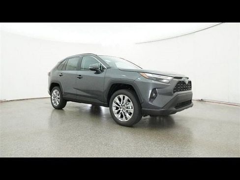 Used 2025 Toyota RAV4 XLE Premium image 21