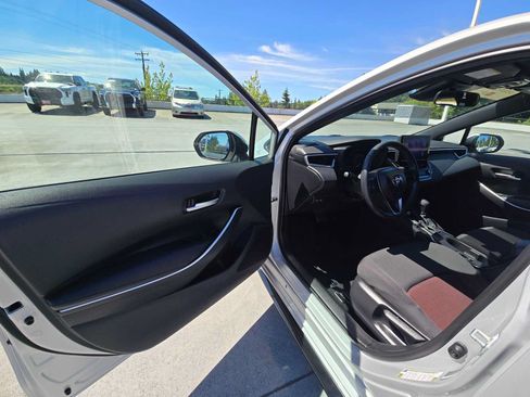 Used 2024 Toyota Corolla SE FWD image 20