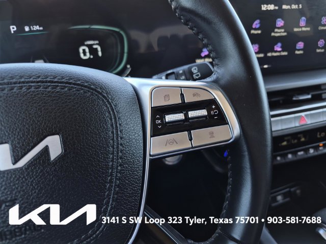 Certified 2024 Kia Telluride LX FWD image 29