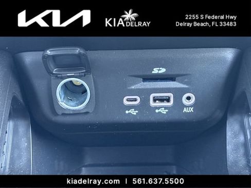 Used 2022 Chevrolet TrailBlazer ACTIV w/ Sun and Liftgate Package AWD/4WD image 26