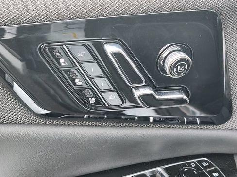 New 2027 Cadillac Optiq V AWD/4WD image 10