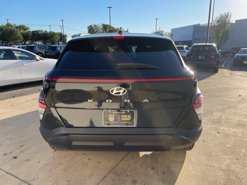 Used 2024 Hyundai Kona SEL w/ Convenience Package FWD image 6