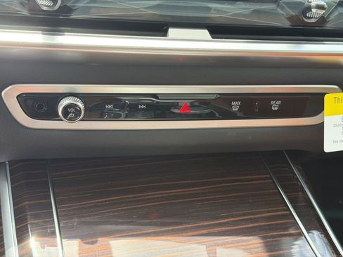 New 2027 BMW X7 M60i AWD/4WD image 18