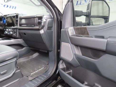 Used 2024 Ford F350 Lariat w/ Lariat Ultimate Package image 30