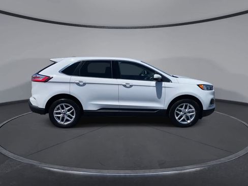 Used 2021 Ford Edge SEL w/ Cargo Accessory Package AWD/4WD image 2