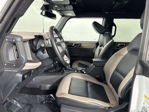 Used 2024 Ford Bronco Wildtrak image 17