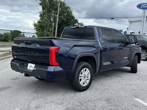 Used 2022 Toyota Tundra SR5 w/ Convenience Package RWD image 3