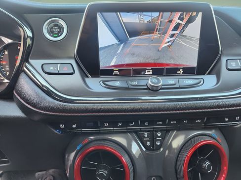 Used 2021 Chevrolet Blazer RS w/ Enhanced Convenience Package image 18