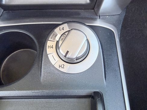 Used 2014 Toyota 4Runner SR5 Premium AWD/4WD image 32