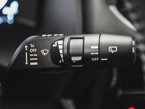 Used 2022 Nissan Rogue Platinum w/ Head-Up Display Package image 29