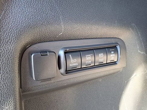Used 2013 Ford Explorer Limited FWD image 28