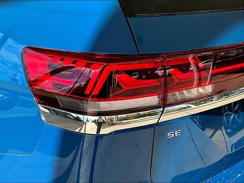 New 2026 Volkswagen Atlas SE image 30