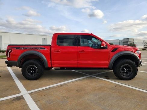 Used 2019 Ford F150 Raptor w/ Equipment Group 802A Luxury image 4