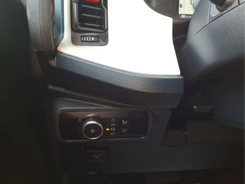 Certified 2023 Ford Bronco Heritage Edition AWD/4WD image 13