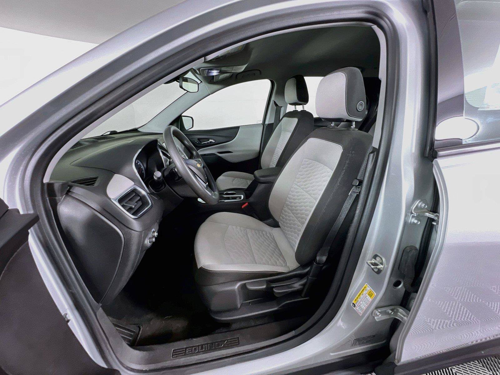 Used 2018 Chevrolet Equinox LS FWD image 22