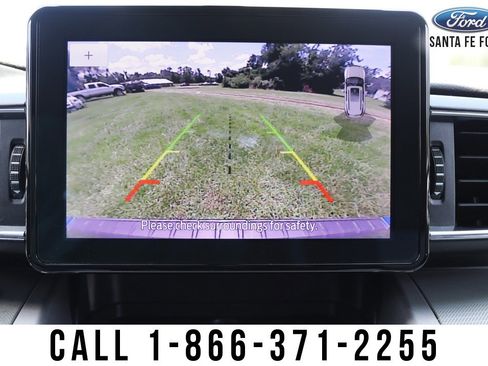 Used 2022 Ford Explorer XLT w/ Equipment Group 202A image 33