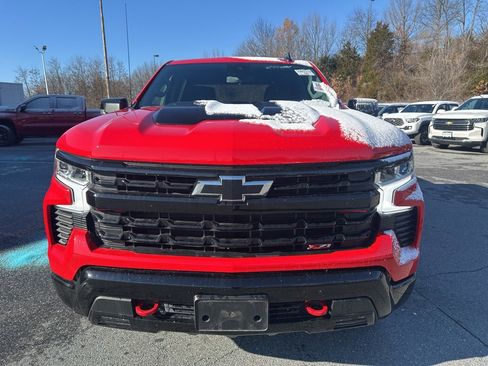 Used 2024 Chevrolet Silverado 1500 LT Trail Boss image 2