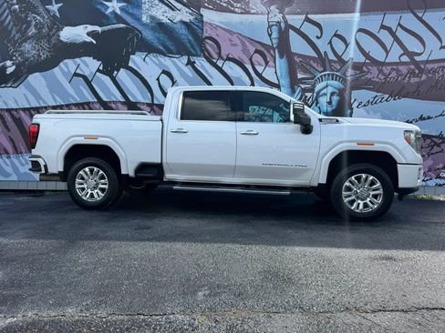 Used 2020 GMC Sierra 2500 Denali w/ Denali Ultimate Package AWD/4WD image 1