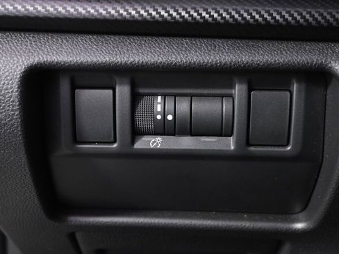 Used 2024 Subaru Crosstrek 2.0i Premium image 24