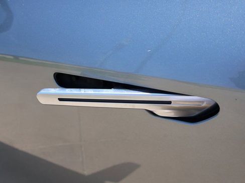 Certified 2024 Cadillac Lyriq Luxury RWD image 20