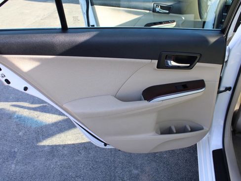 Used 2012 Toyota Camry XLE image 32