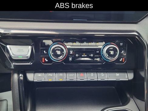 Used 2022 GMC Sierra 1500 AT4 w/ Technology Package image 44