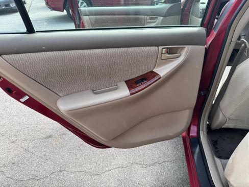 Used 2007 Toyota Corolla LE FWD image 18
