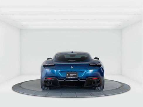 Used 2022 Ferrari Roma RWD image 4