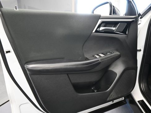 Used 2022 Mitsubishi Outlander ES image 15