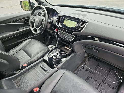 Used 2023 Honda Passport Elite image 14