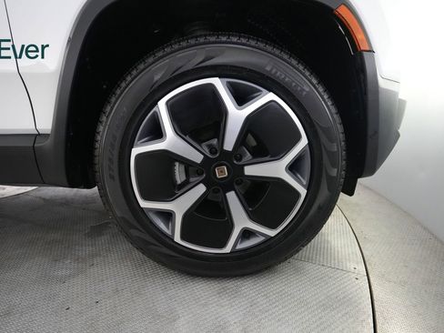 Used 2023 Rivian R1S Adventure AWD/4WD image 20