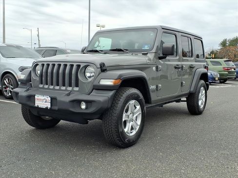 Used 2021 Jeep Wrangler Unlimited Sport image 3