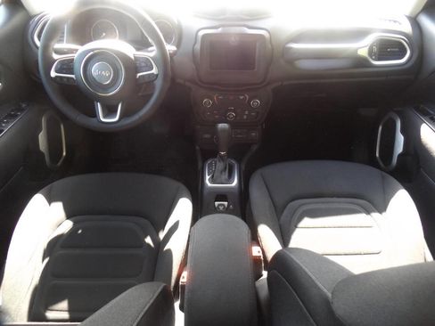 Used 2020 Jeep Renegade Latitude image 18