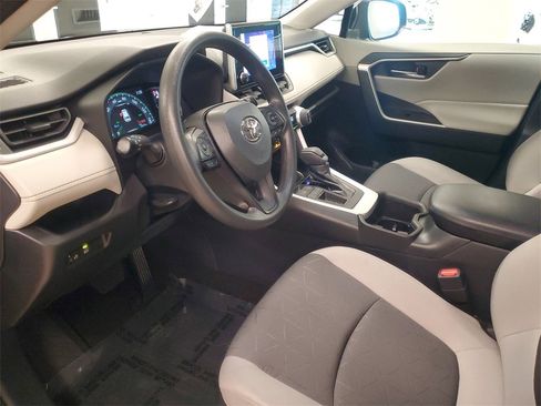 Used 2023 Toyota RAV4 XLE image 15