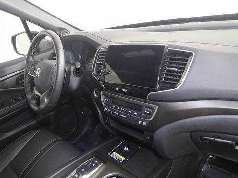 Used 2024 Honda Passport TrailSport image 35