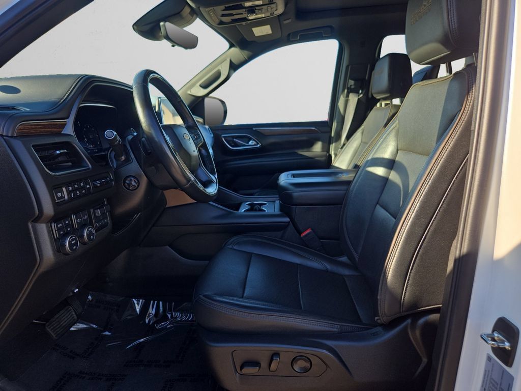 Used 2024 Chevrolet Tahoe High Country w/ Advanced Technology Package AWD/4WD image 11