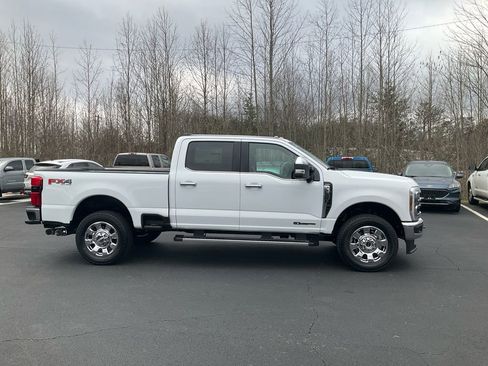 New 2026 Ford F250 Lariat image 4