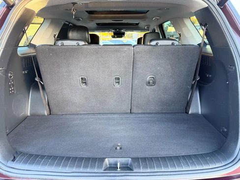 Used 2024 Hyundai Palisade Limited image 18