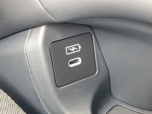New 2027 Honda HR-V LX image 21