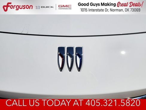 New 2026 Buick Envista Preferred w/ Convenience I Package FWD image 9