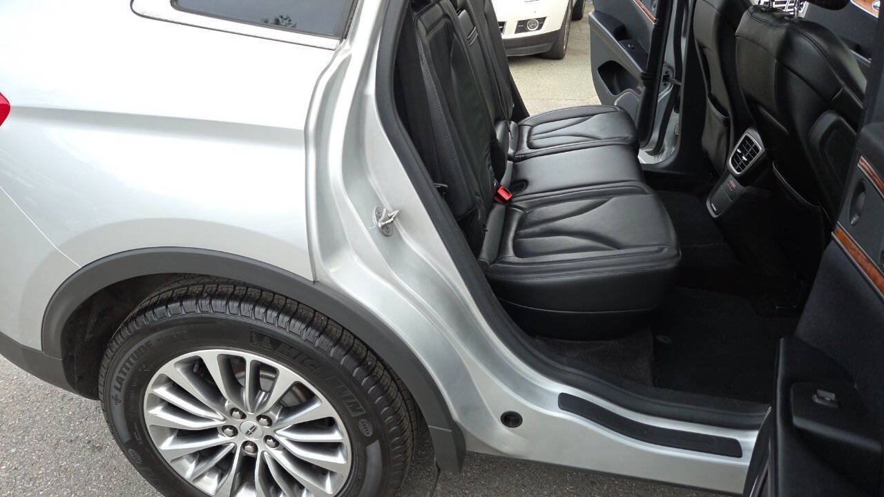 Used 2016 Lincoln MKX Select w/ Select Plus Package AWD/4WD image 41