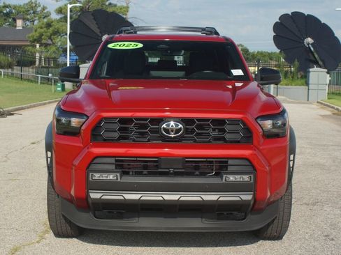 Used 2025 Toyota 4Runner TRD Off-Road Premium AWD/4WD image 25