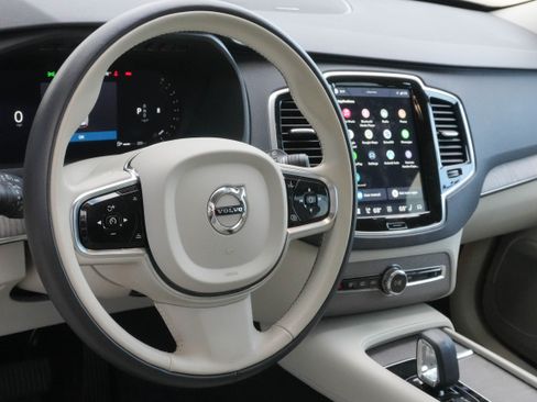 Used 2023 Volvo XC90 B6 Plus w/ Protection Package Premier AWD/4WD image 9