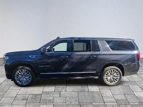 Used 2023 GMC Yukon XL Denali image 4