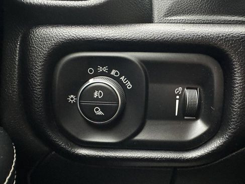 Used 2024 RAM 2500 Big Horn image 19