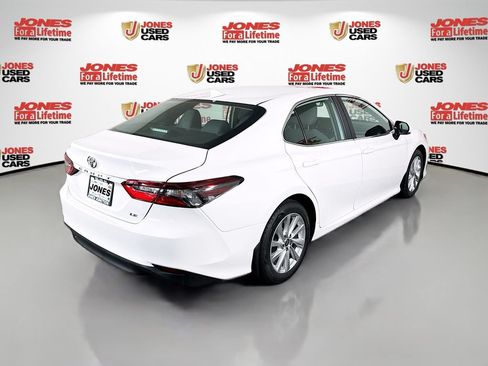 Used 2024 Toyota Camry LE w/ Convenience Package FWD image 14
