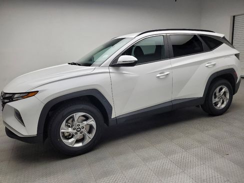 Used 2022 Hyundai Tucson SEL w/ Cargo Package AWD/4WD image 2